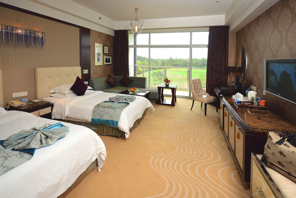Golf Hotel Хуаншан Екстериор снимка